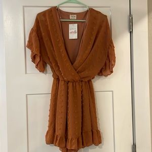 Peach Love Kayla Dotted Romper. size medium NWT